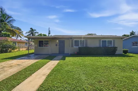 19801 NE 1st Ave, Miami Gardens, FL 33179