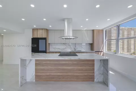 1985 S Ocean Dr #8Q, Hallandale Beach, FL 33009