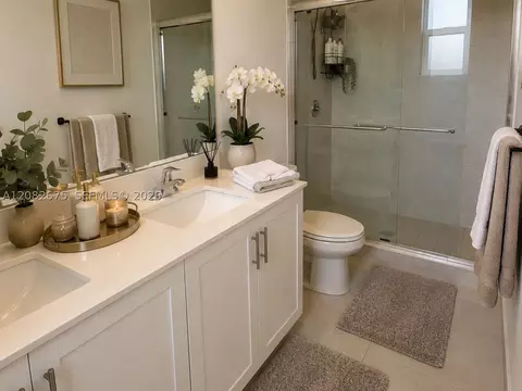 Bath - 11388 W 34th Way, Hialeah, FL 33018 photo 1 of 3
