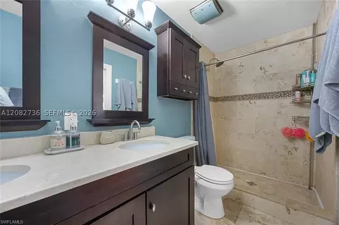 Bath - 441 3rd St SW, Naples, FL 34117 photo 2 of 2