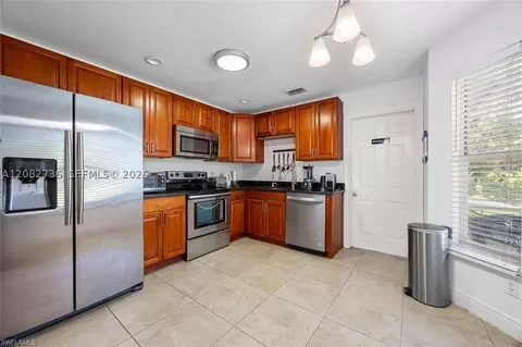 Kitchen - 441 3rd St SW, Naples, FL 34117 photo 3 of 4