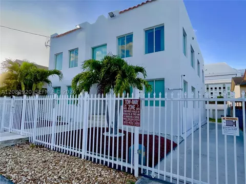 1459 NW 2nd St, Miami, FL 33125