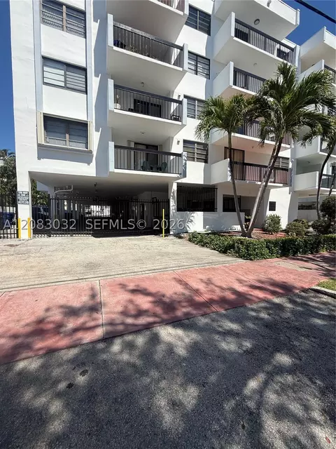 6937 Bay Dr #510, Miami Beach, FL 33141