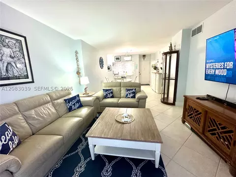 1950 S Ocean Dr #2C, Hallandale Beach, FL 33009