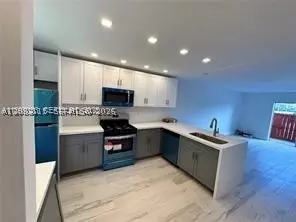 8600 SW 67th Ave #906, Pinecrest, FL 33156