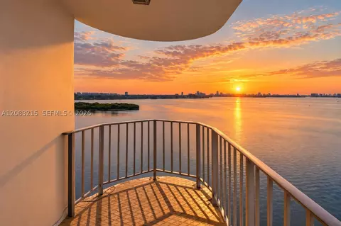 11930 N Bayshore Dr #1405, North Miami, FL 33181