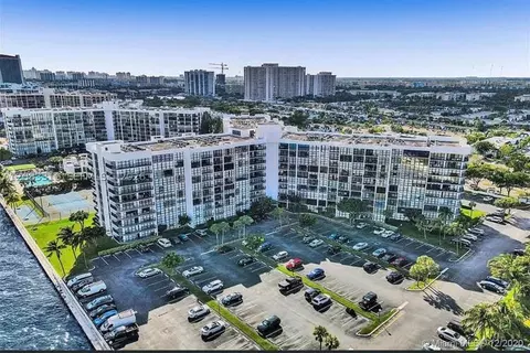 800 Parkview Dr #709, Hallandale Beach, FL 33009