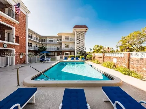 2340 NE 9th St #210, Fort Lauderdale, FL 33304