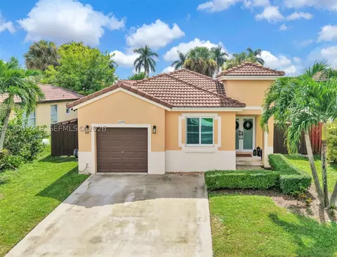1375 SW 105th Ave, Pembroke Pines, FL 33025