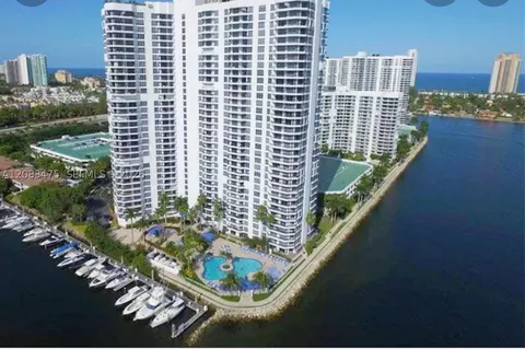3530 Mystic Pointe Dr #3003, Aventura, FL 33180