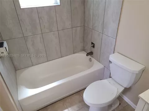 Bath - 3013 SE Bamboo St, Stuart, FL 34997 photo 2 of 3