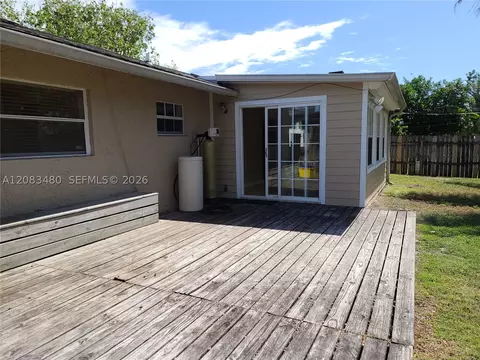 Exterior - 3013 SE Bamboo St, Stuart, FL 34997 photo 3 of 3