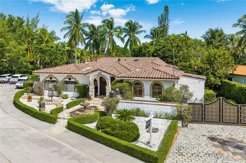 1150 N Biscayne Point Rd, Miami Beach, FL 33141