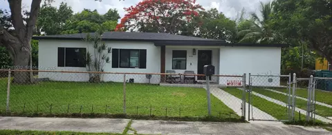 Undisclosed, Miami, FL 33176 photo 2