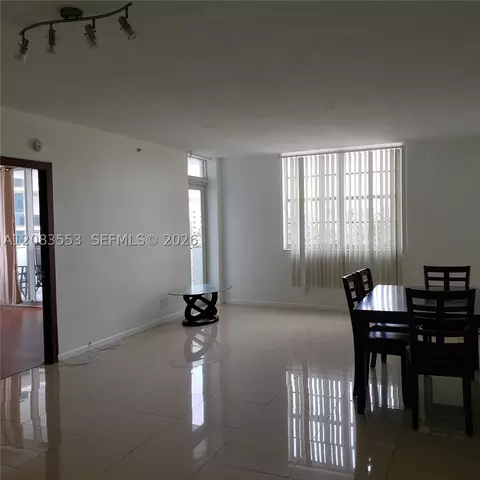 3001 S Ocean Dr #527, Hollywood, FL 33019