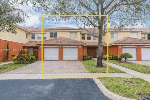 7401 Palomino Dr #114-1, Hollywood, FL 33024