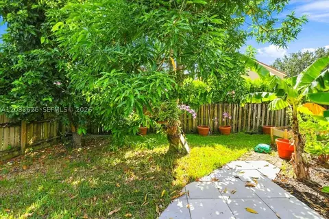 Exterior - 7320 NW 68th Way, Parkland, FL 33067 photo 4 of 5
