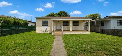 126 W 35th St, Hialeah, FL 33012