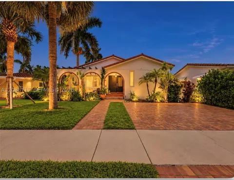 1119 Buchanan St, Hollywood, FL 33019
