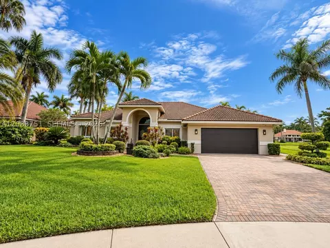 1165 Manor Ct, Weston, FL 33326