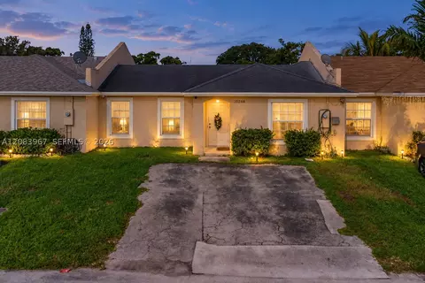 20248 NW 27th Pl, Miami Gardens, FL 33056