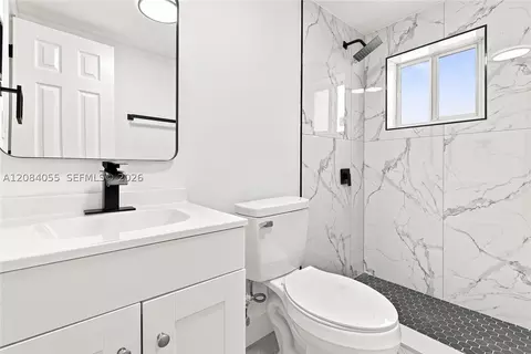 Bath - 4795 E 8th Ct, Hialeah, FL 33013 photo 2 of 3