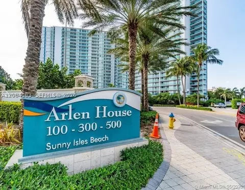100 Bayview Dr #1405, Sunny Isles Beach, FL 33160