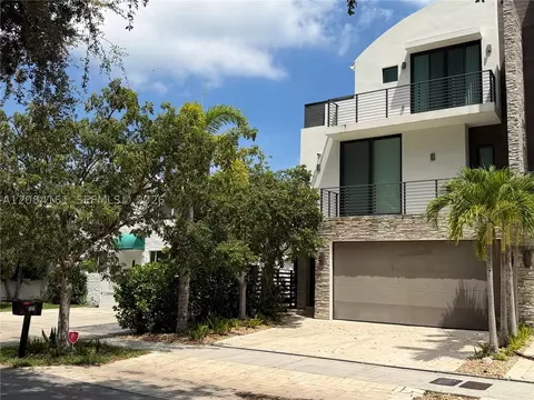 106 NE 16th Ter, Fort Lauderdale, FL 33301