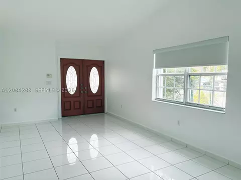Living - 3397 W 72nd Pl, Hialeah, FL 33018 photo 1 of 2
