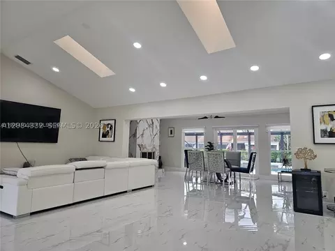 . Alford Court, Palm Beach Gardens, FL 33418