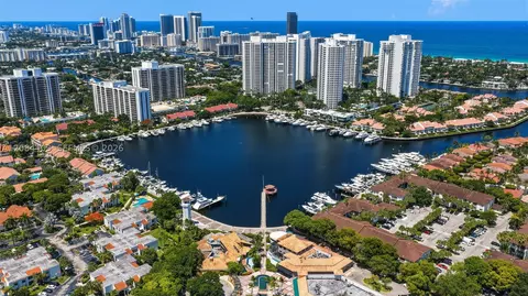 3601 NE 207th St N 51, Aventura, FL 33180