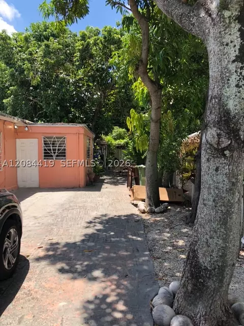 Exterior - 770 E 17th St, Hialeah, FL 33010 photo 4 of 9