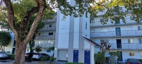 8710 N Sherman Cir #403, Miramar, FL 33025