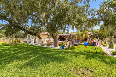Exterior - 1575 Harlock Rd, Melbourne, FL 32934 photo 5 of 8