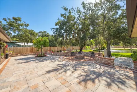Exterior - 1575 Harlock Rd, Melbourne, FL 32934 photo 6 of 8