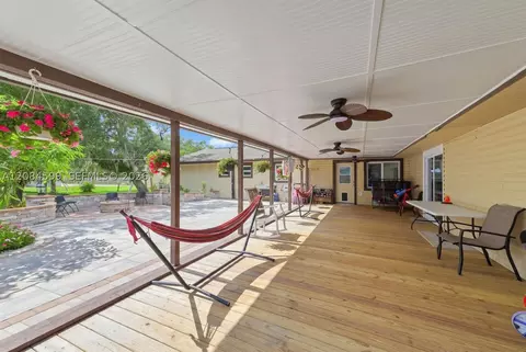 Exterior - 1575 Harlock Rd, Melbourne, FL 32934 photo 3 of 8