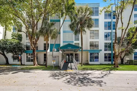 17620 Atlantic Blvd #315, Sunny Isles Beach, FL 33160