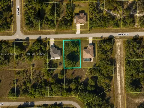 2713 53rd St W, Lehigh Acres, FL 33971