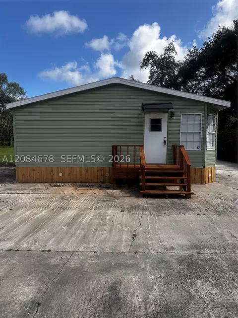 Exterior - 131 Oak Dr, Clewiston, FL 33440 photo 6 of 6