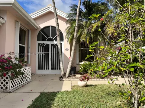 7625 SE Bay Cedar Cir, Hobe Sound, FL 33455