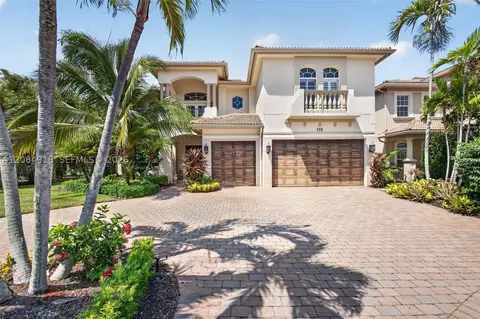 739 Cote Azur Dr, Palm Beach Gardens, FL 33410