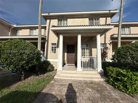 27415 SW 142nd Ave, Homestead, FL 33032