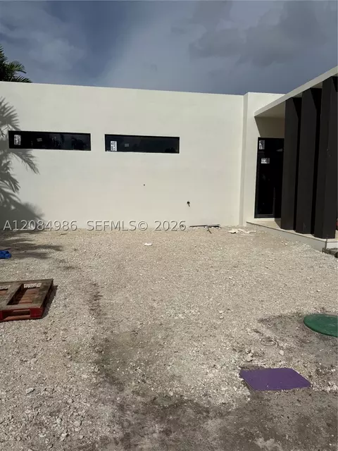 2920 SW 104th Ct, Miami, FL 33165