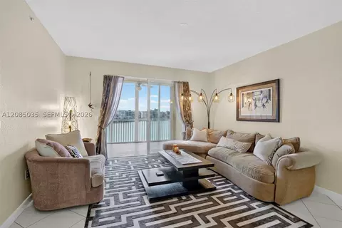 7727 Southampton Ter #310, Tamarac, FL 33321