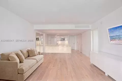 50 Biscayne Blvd #2801, Miami, FL 33132