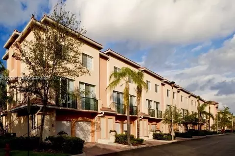 2009 SE 10th Ave #303, Fort Lauderdale, FL 33316