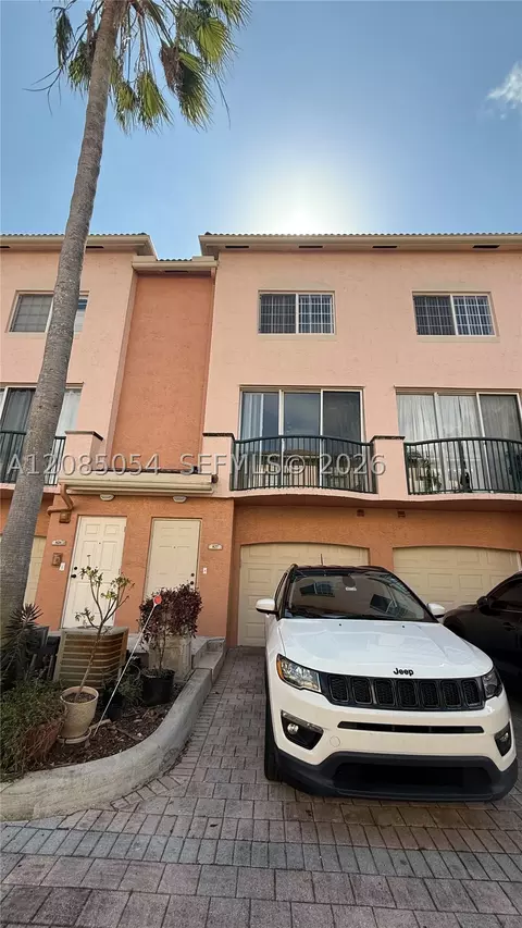 2107 SE 10th Ave #827, Fort Lauderdale, FL 33316