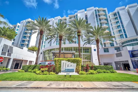 3029 NE 188th St #725, Aventura, FL 33180
