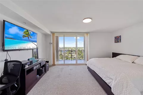 2001 N Ocean Blvd #1002 S, Fort Lauderdale, FL 33305