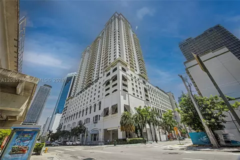 999 SW 1st Ave #2407, Miami, FL 33130